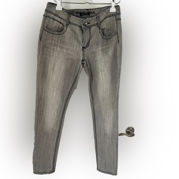 Almost Famous Gray Women's Jeans - Picture 1 of 4